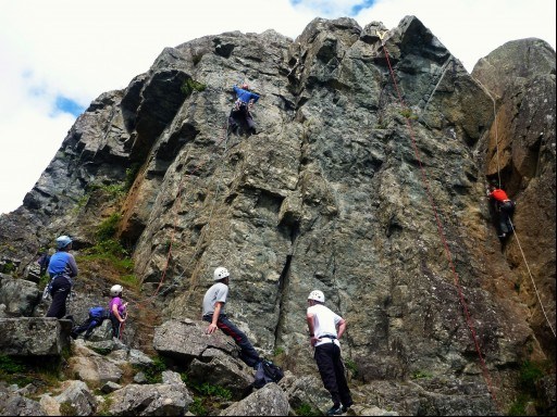 location-introductory-rock-climbing-lower-scout-crag-great-langdale.jpg
