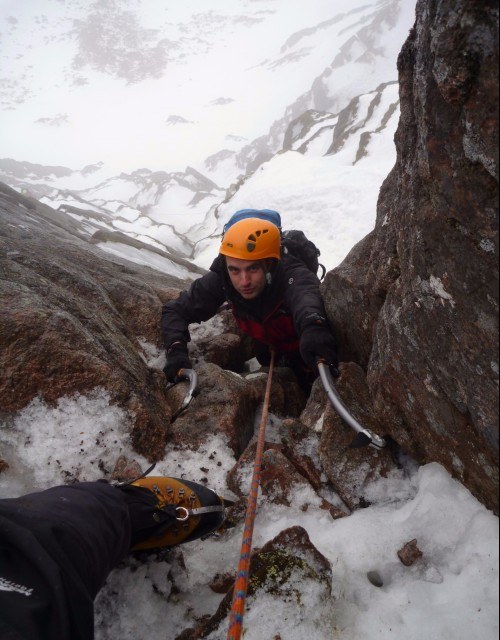 scottish-winter-climbing-courses-invernookie-cairngorms.jpg